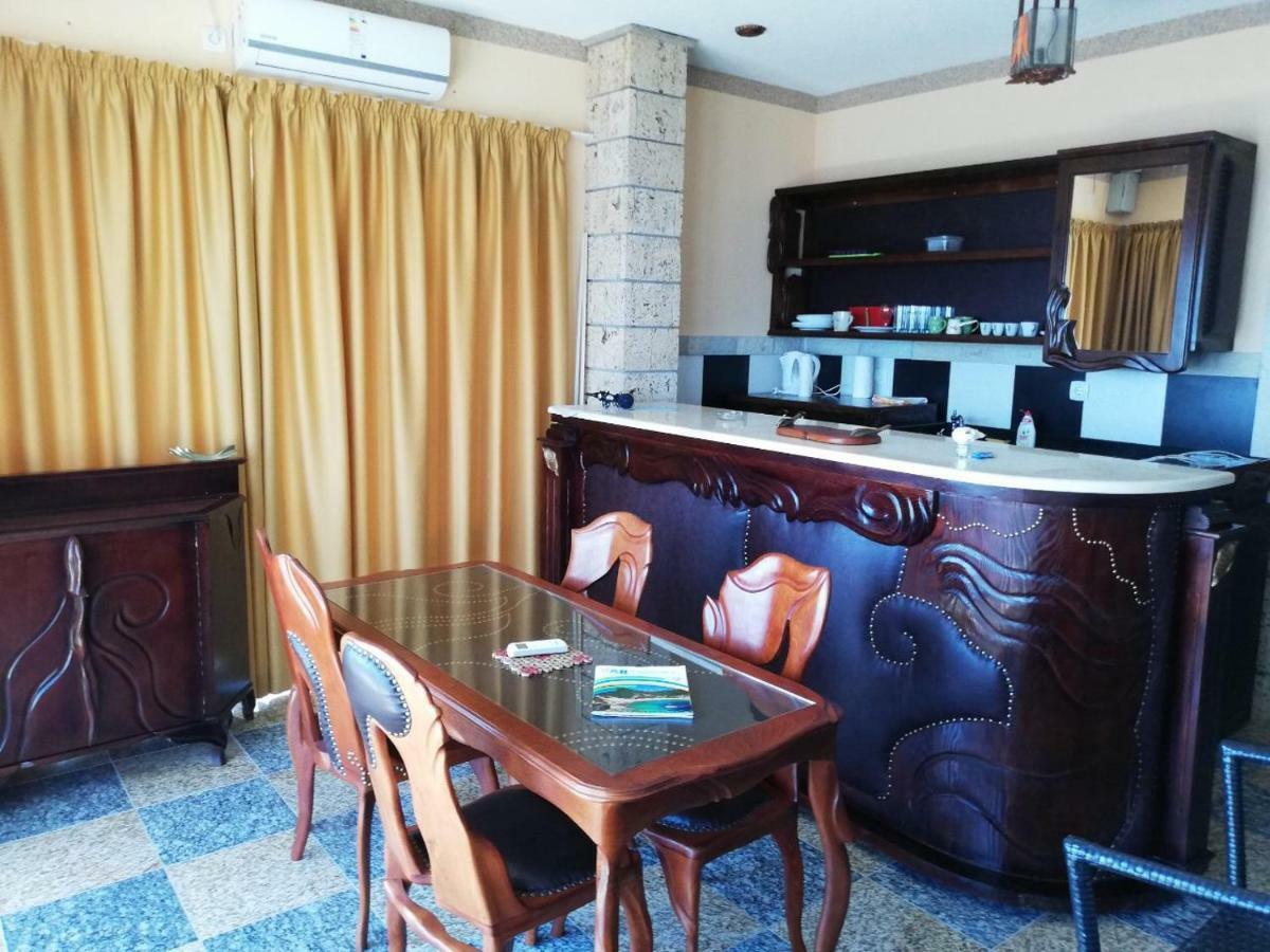 Sunset View Apartments Bar Luaran gambar