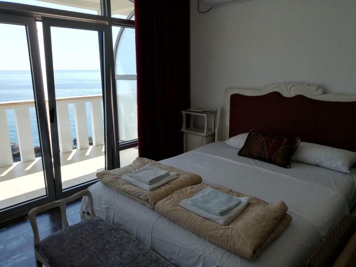 Sunset View Apartments Bar Luaran gambar